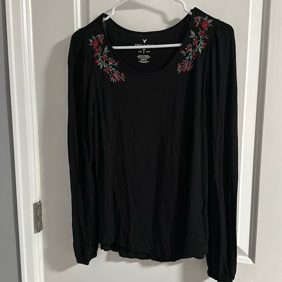 American Eagle Soft & Sexy Black Top with Floral Detail - Picture 1 of 5